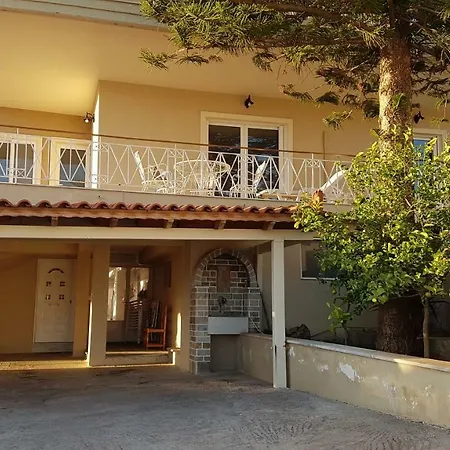 Sea View Apartment Gythio Exterior photo